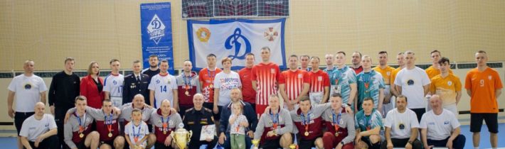 КУБОК ГУБЕРНАТОРА НАО ПО МИНИ-ФУТБОЛУ ВРУЧЕН!